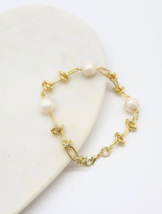 Gold Knot Bracelet