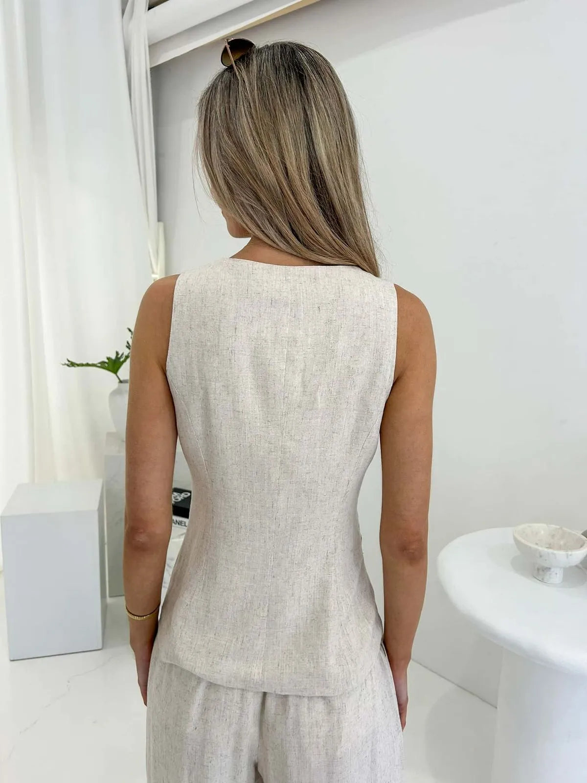 Izzy Vest-Beige