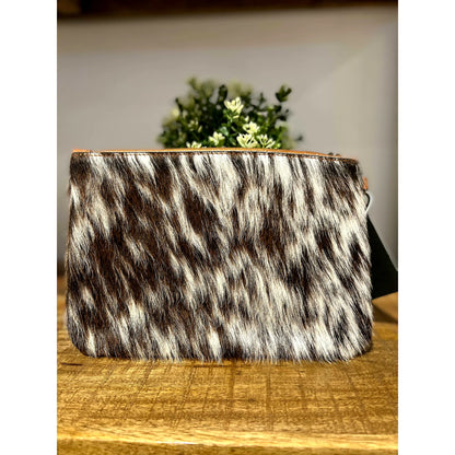 LARGE HIDE CLUTCH